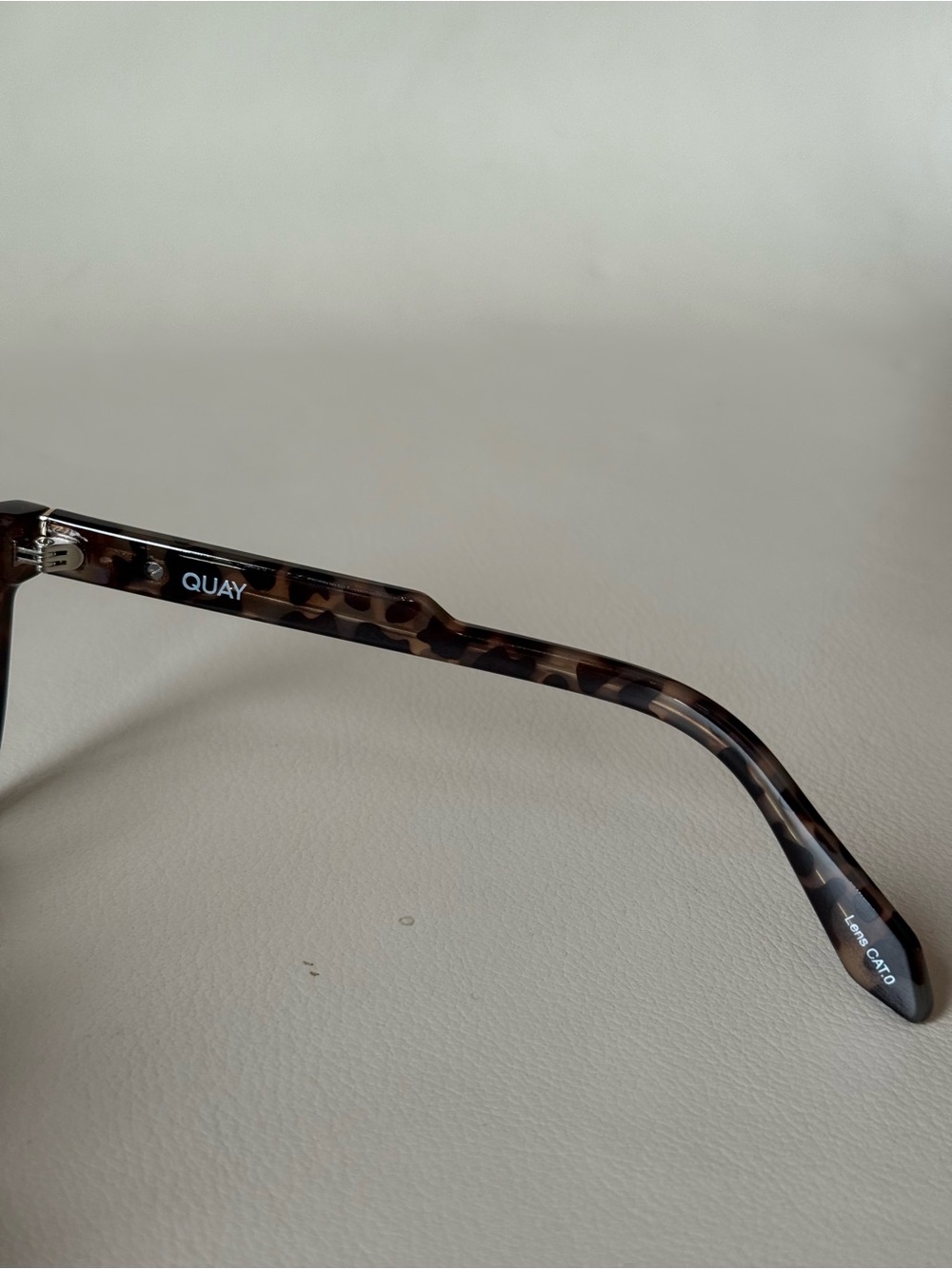 quay tortoiseshell hardwire mini blue light glasses - Picture 6 of 12